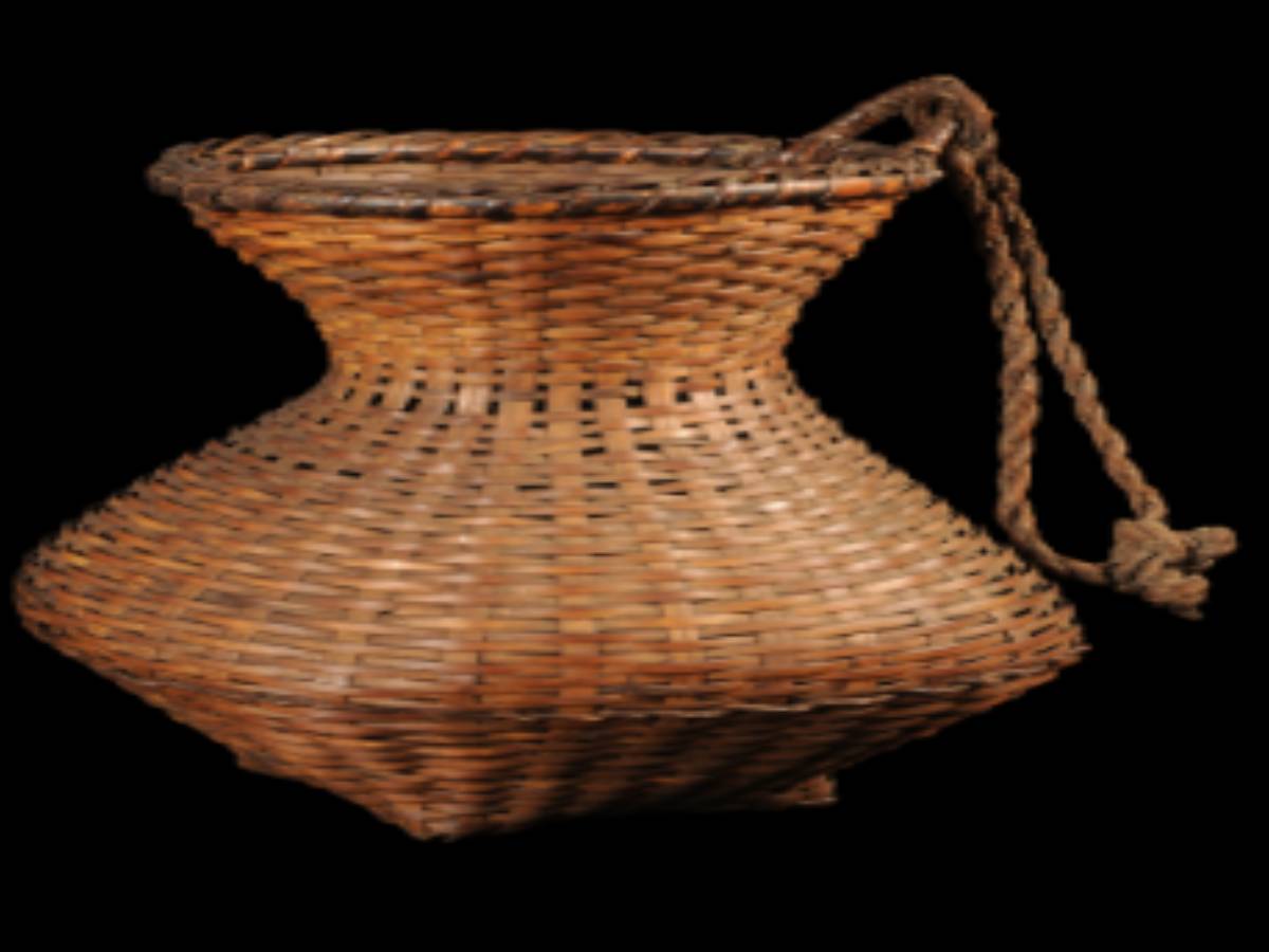 Reang’s Pitcher Shaped Basket Reang’s Pitcher Shaped Basket