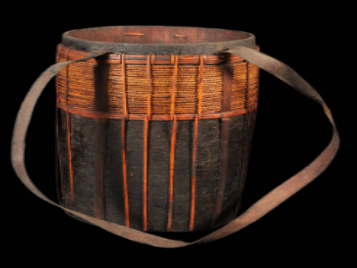 Cylindrical Wooden Bucket Cylindrical Wooden Bucket