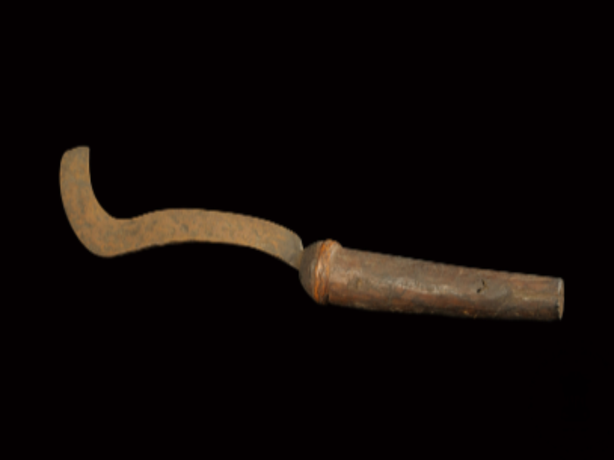 Ka-Wati-Tari Traditional Knife of Khasi Tribe Ka-Wati-Tari Traditional Knife of Khasi Tribe