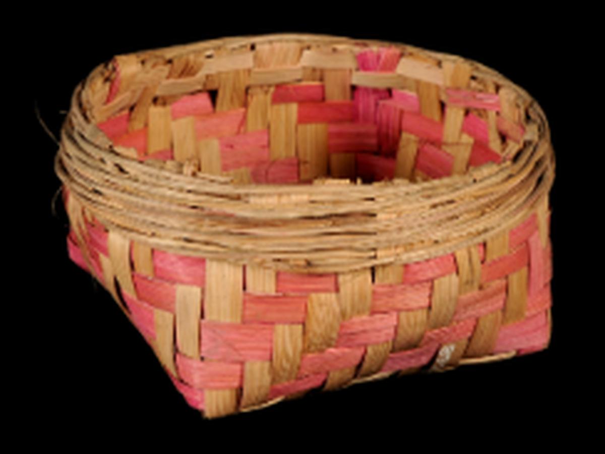 Circular Bamboo basket Binjhal Tribe Circular Bamboo basket Binjhal Tribe