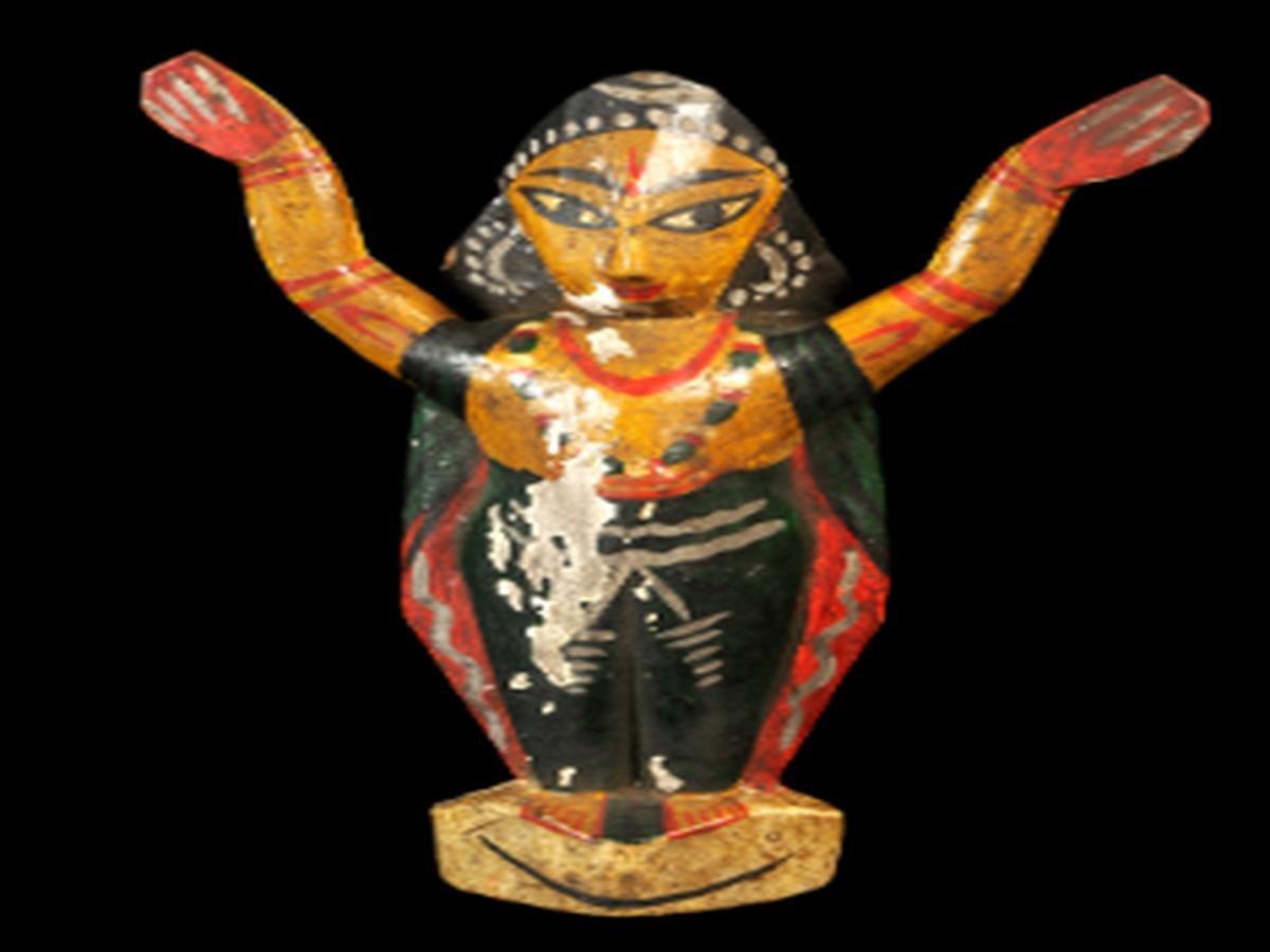Wooden Carving of Gauranga Wooden Carving of Gauranga