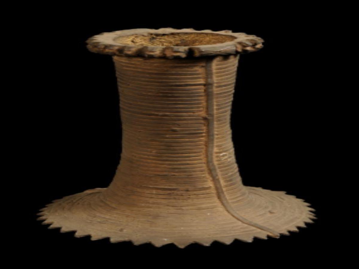 Tudinga: Brass Bangle Tudinga: Brass Bangle