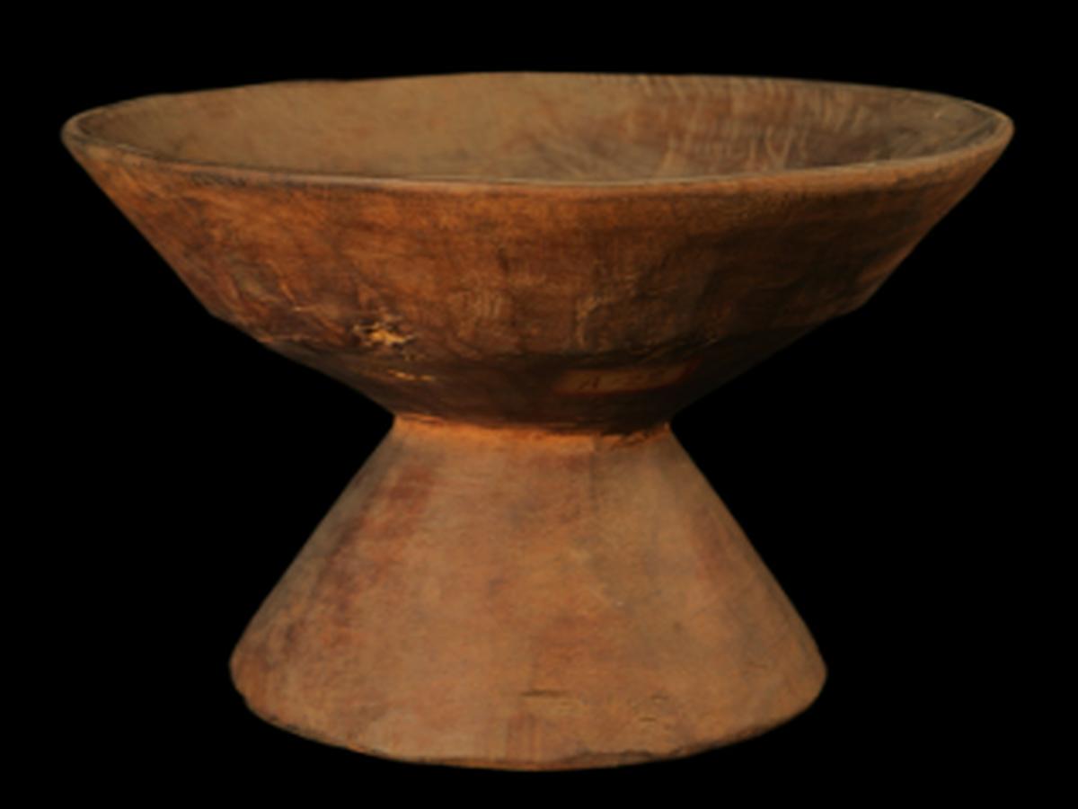 Traditional Small Wooden Plate Traditional Small Wooden Plate