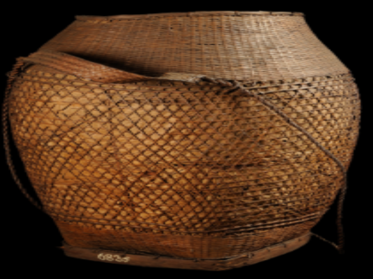 Dried Leaves Bamboo Basket Dried Leaves Bamboo Basket