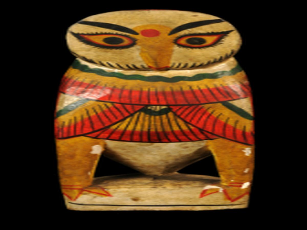 Wooden Carving of an Owl Wooden Carving of an Owl
