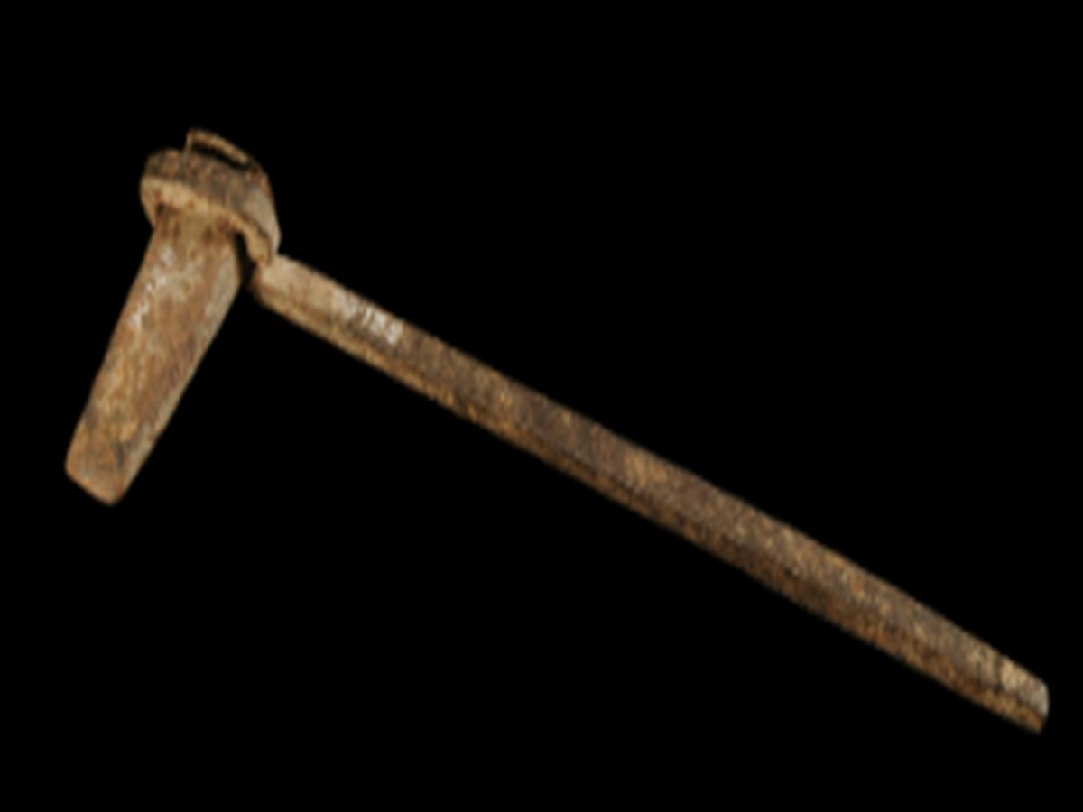 Traditional Iron Chisel Traditional Iron Chisel
