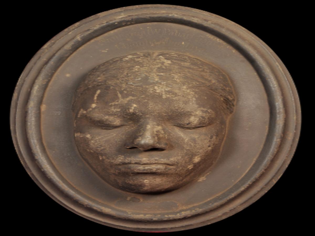 Nangama Face Mould Nangama Face Mould