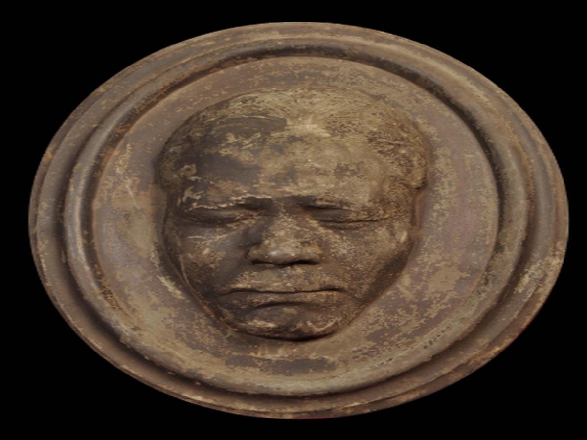 Commemorative Face Mould of Bibi