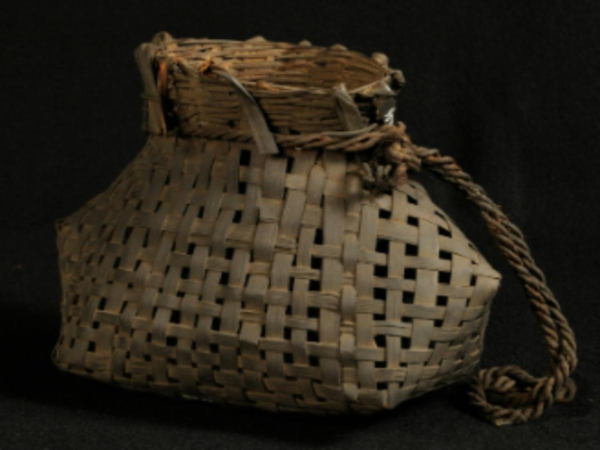 Murdi: Pitcher-Shaped Fishing Basket Name of Tribe: Gadaba Tribe Murdi: Pitcher-Shaped Fishing Basket Name of Tribe: Gadaba Tribe