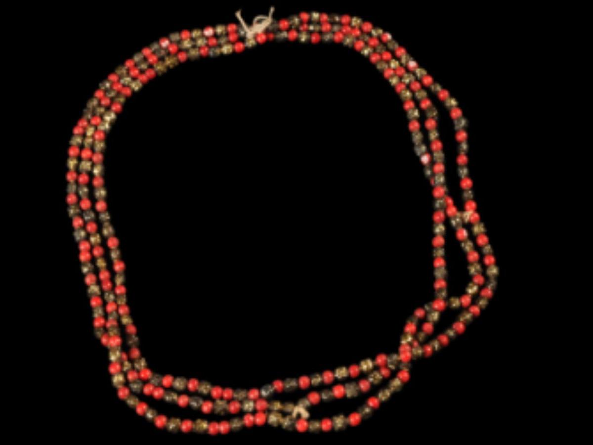 Mali: Traditional Beaded Necklace Mali: Traditional Beaded Necklace