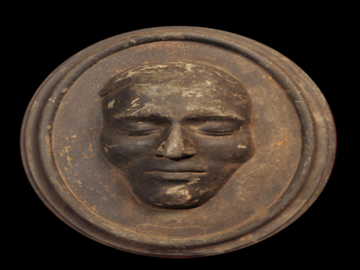 Dehni’s Face Mould Dehni’s Face Mould