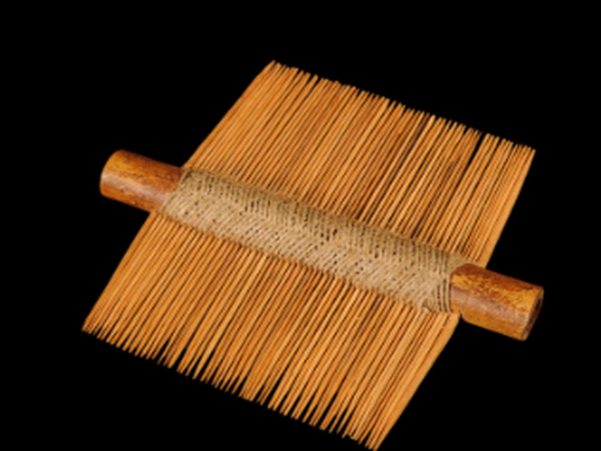 Comb of bhutia tribe Comb of bhutia tribe