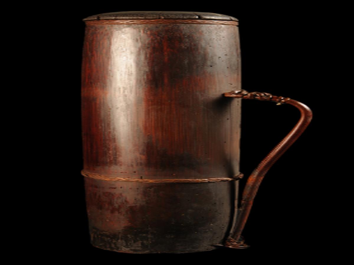 Lacquered Bamboo Mug with Lid Lacquered Bamboo Mug with Lid