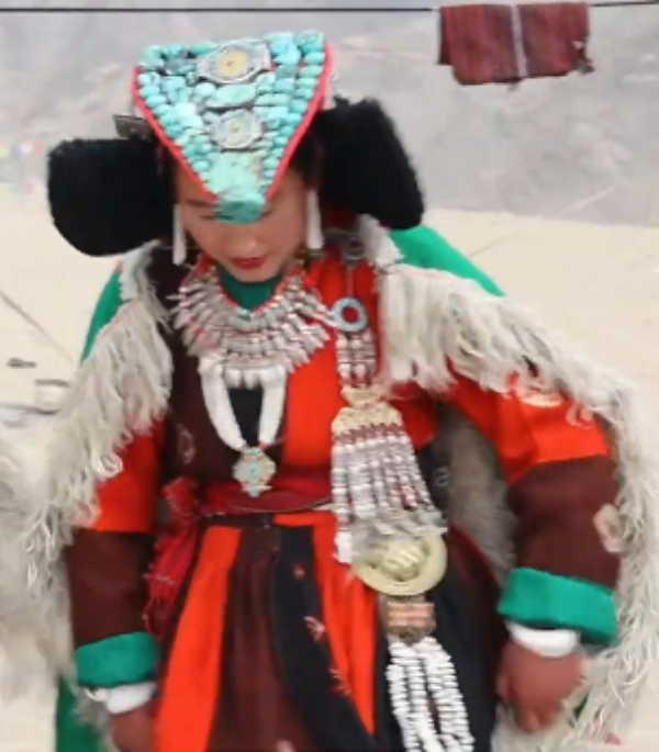 Costumes Costumes