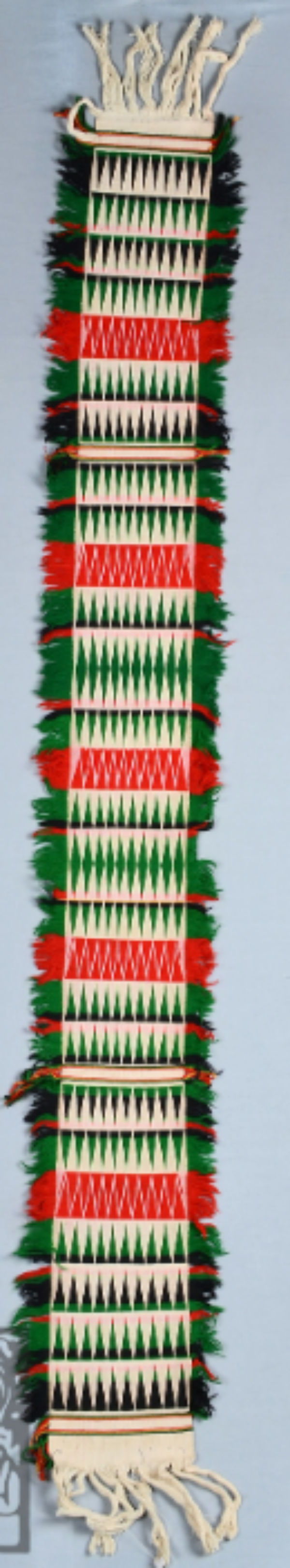 Sash : Shoulder adornment Sash : Shoulder adornment