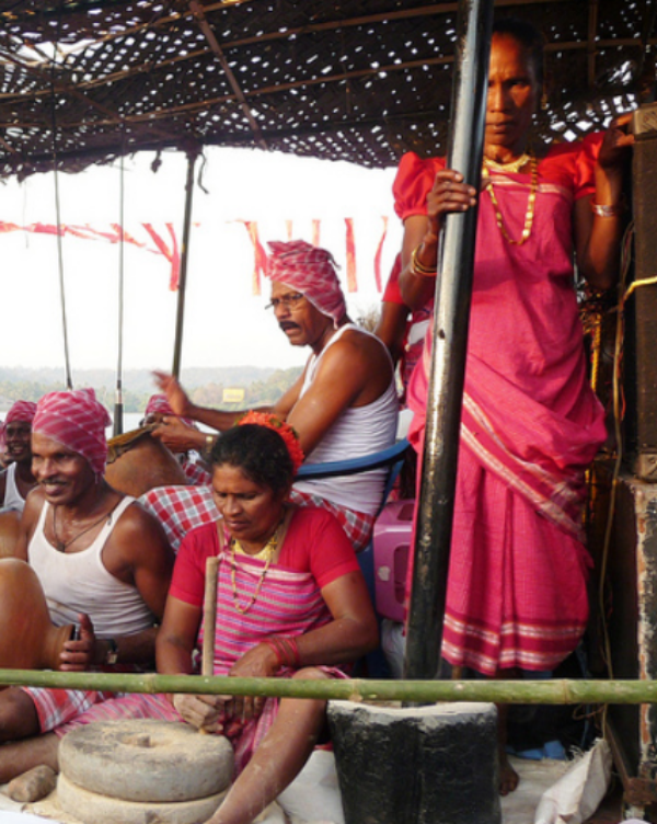 Kunbi Tribe’s Sari making process Kunbi Tribe’s Sari making process
