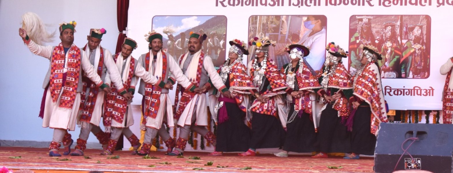 Kayang Dance of Kinnaur Kayang Dance of Kinnaur