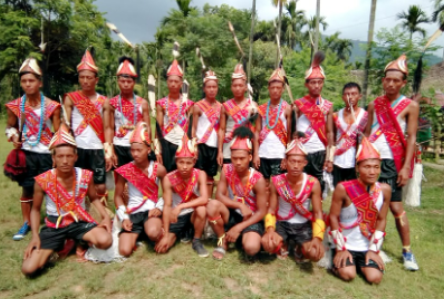 Konyak men dressed in traditional attire for the Oriah (Aoleang) festival Konyak men dressed in traditional attire for the Oriah (Aoleang) festival