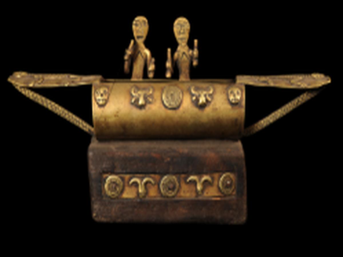 Brass model of drum Brass model of drum