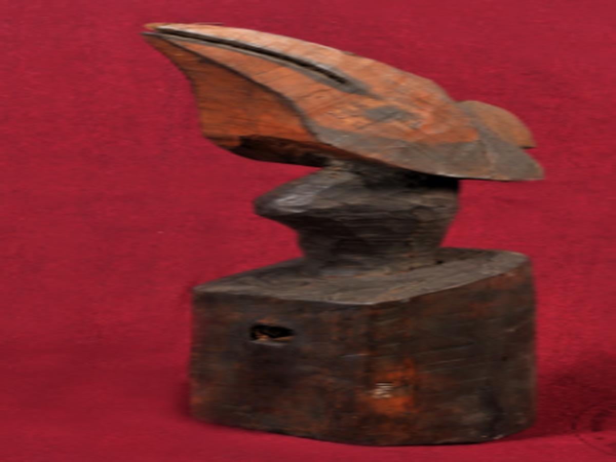 Carving of wooden hornbill Carving of wooden hornbill